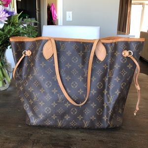 Authentic Louis Vuitton Neverfull bag!